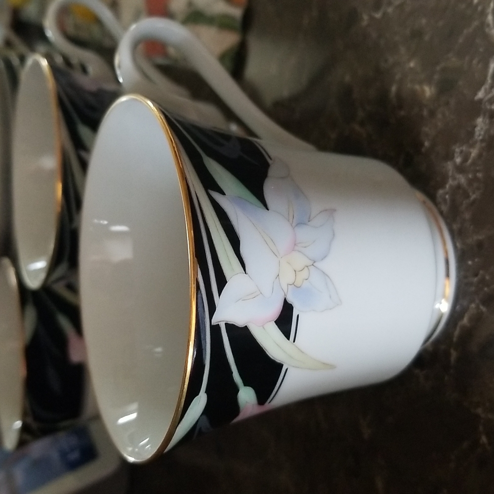 🥳 Host Pick 🥳 Mikasa Charisma (Black) Porecelain Tea Cup & Saucer - Picture 6 of 7